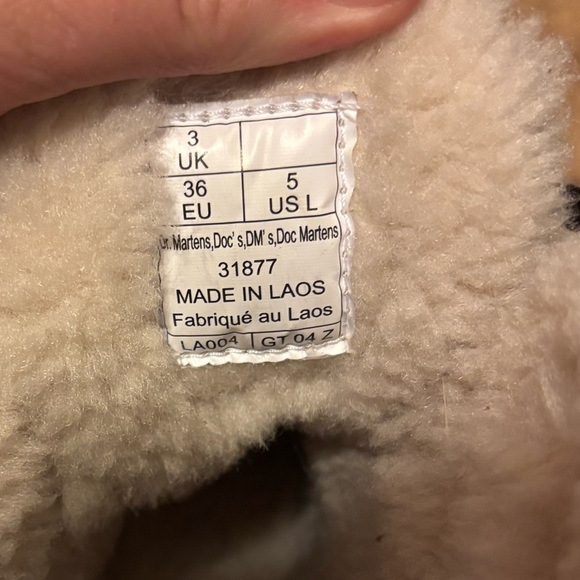 NWOT Dr. Martens women’s 1460 Lace To Toe Fur Lined Buttersoft Boots sz 5 - Picture 6 of 9